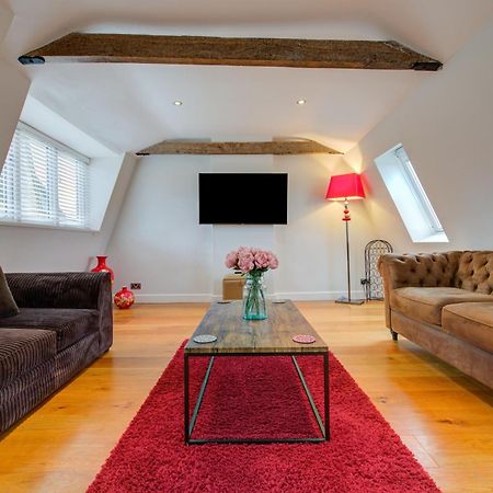 Stylish Townhouse, Work Desk, Fast Wi-Fi, Sleeps 6 Stamford Buitenkant foto