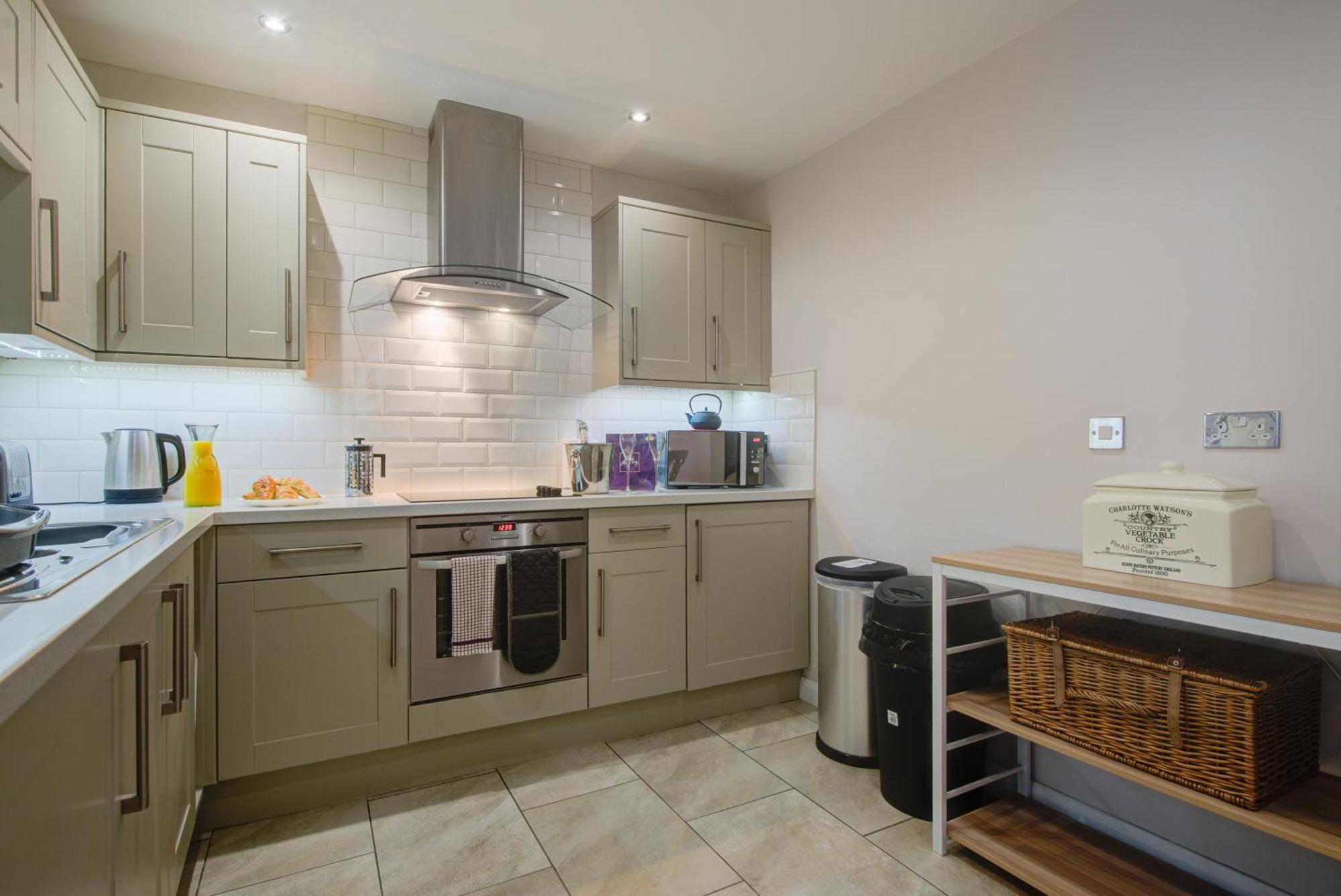 Stylish Townhouse, Work Desk, Fast Wi-Fi, Sleeps 6 Stamford Buitenkant foto