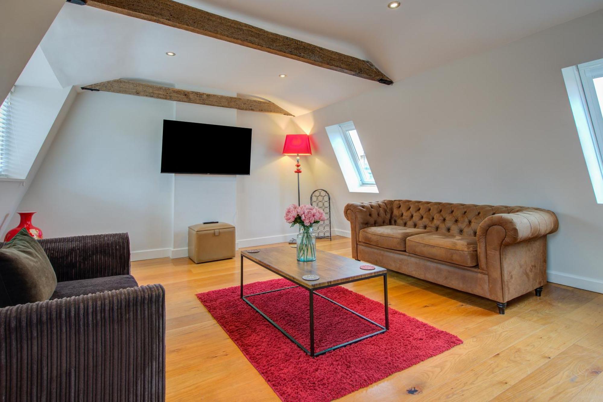 Stylish Townhouse, Work Desk, Fast Wi-Fi, Sleeps 6 Stamford Buitenkant foto