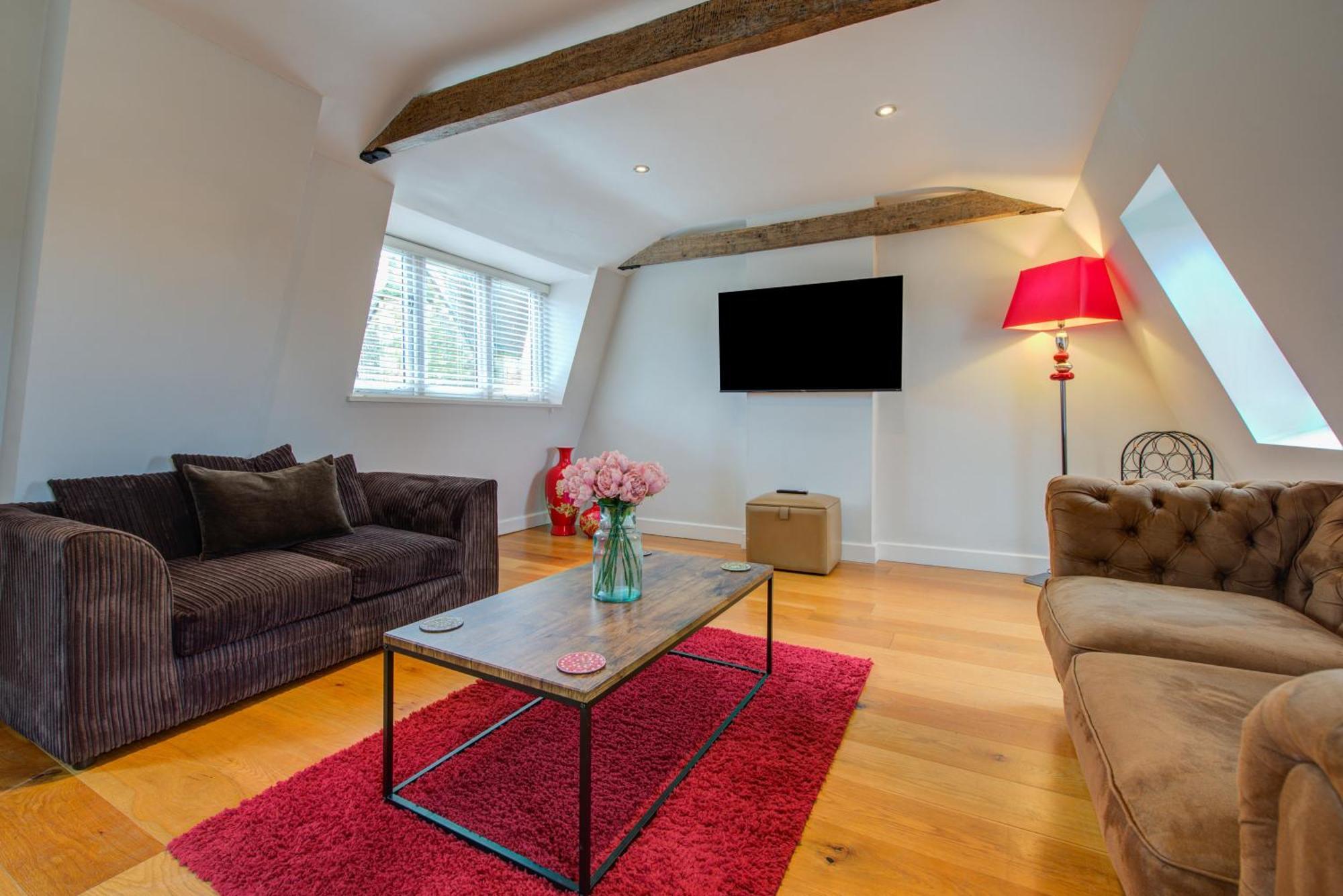 Stylish Townhouse, Work Desk, Fast Wi-Fi, Sleeps 6 Stamford Buitenkant foto