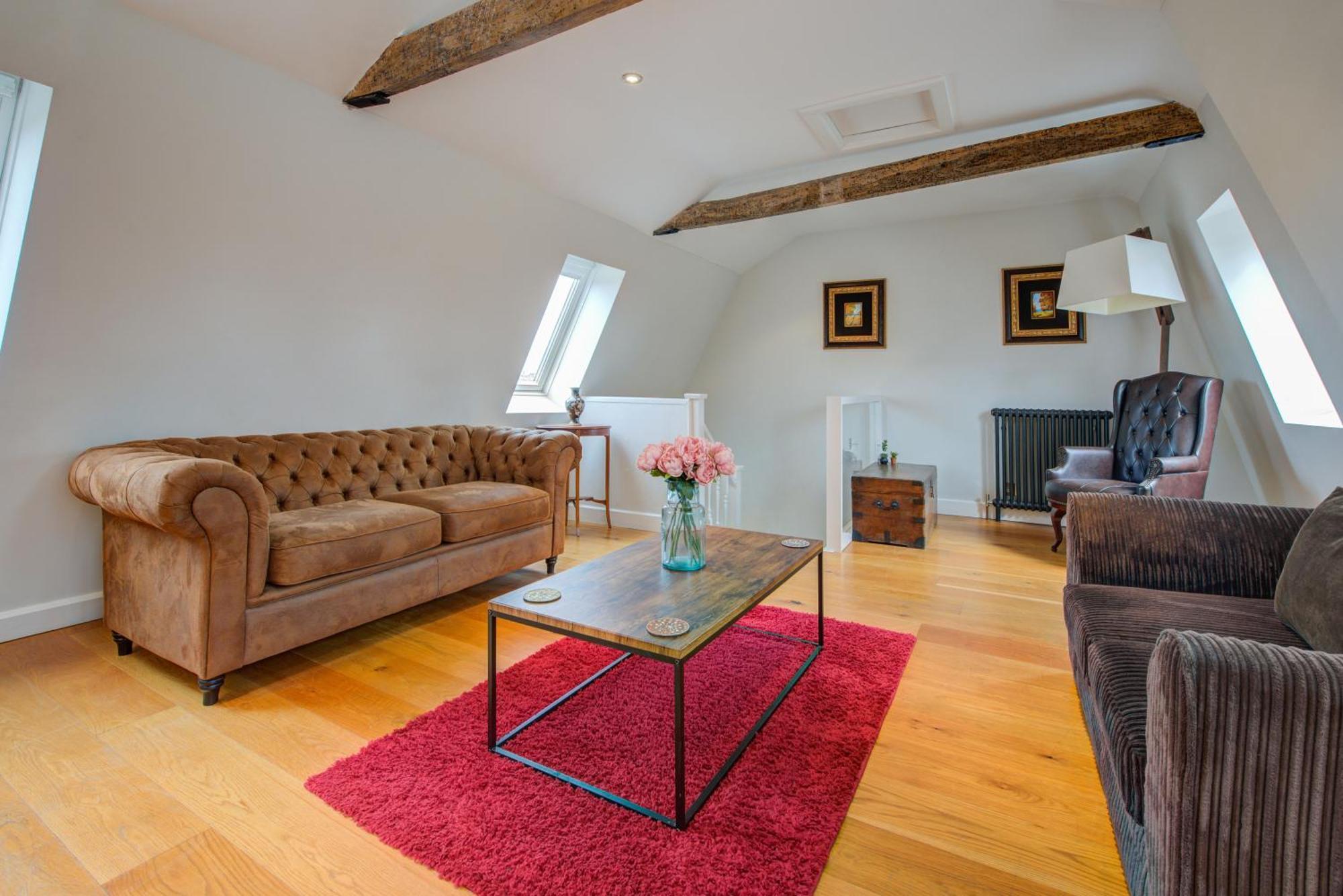 Stylish Townhouse, Work Desk, Fast Wi-Fi, Sleeps 6 Stamford Buitenkant foto