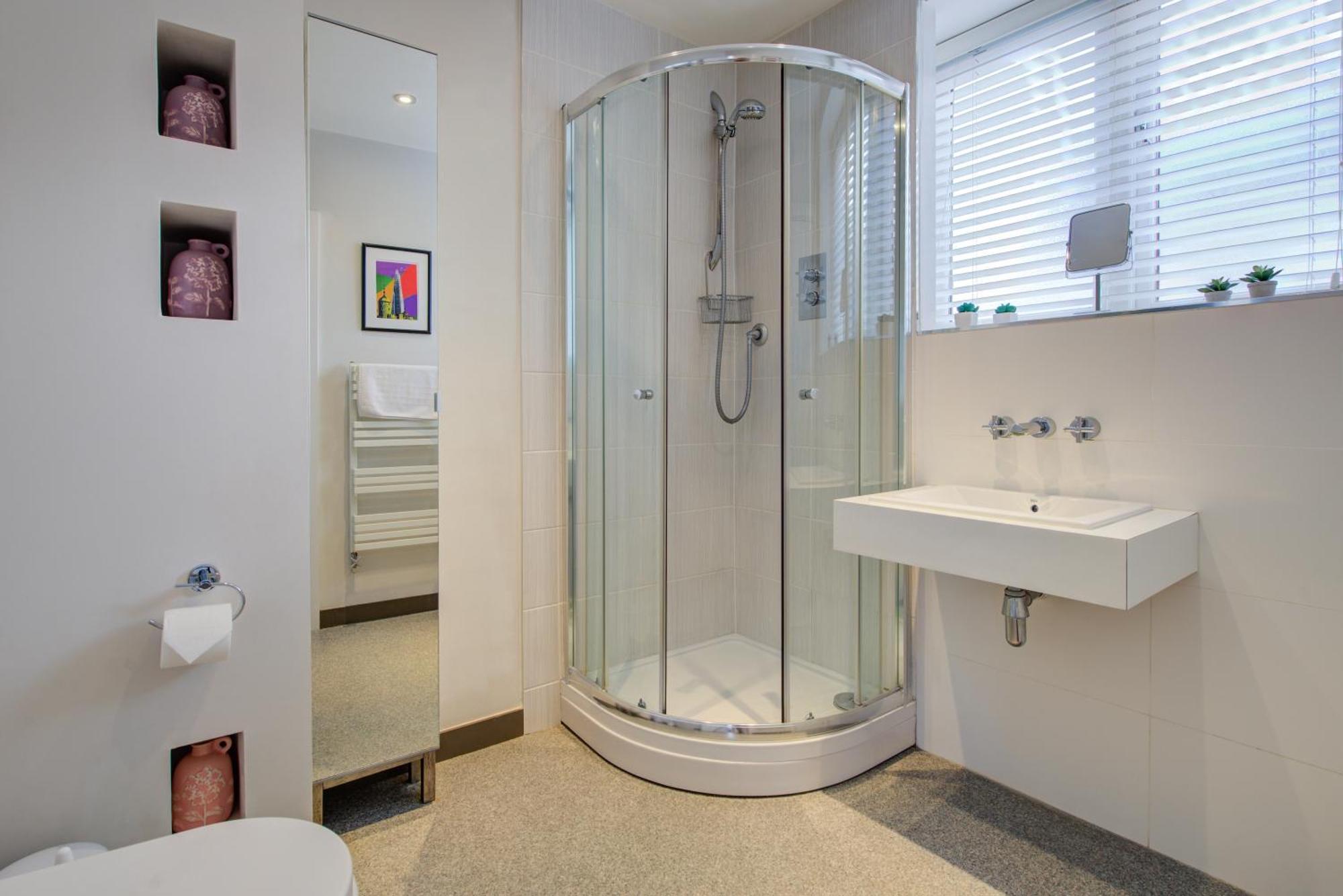 Stylish Townhouse, Work Desk, Fast Wi-Fi, Sleeps 6 Stamford Buitenkant foto