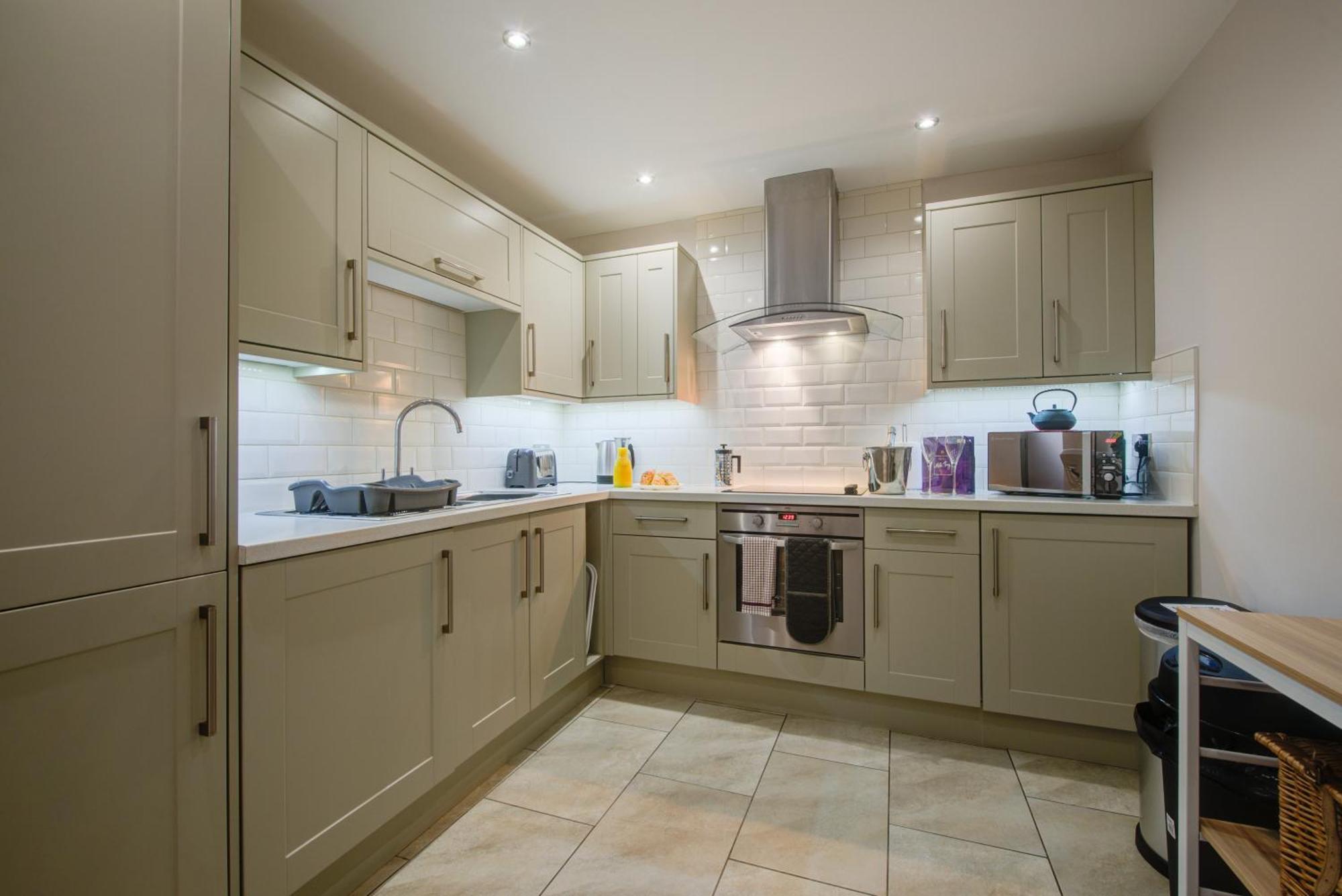 Stylish Townhouse, Work Desk, Fast Wi-Fi, Sleeps 6 Stamford Buitenkant foto